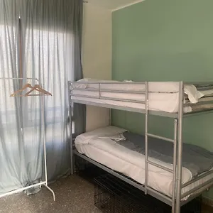 Mrhostel Milán
